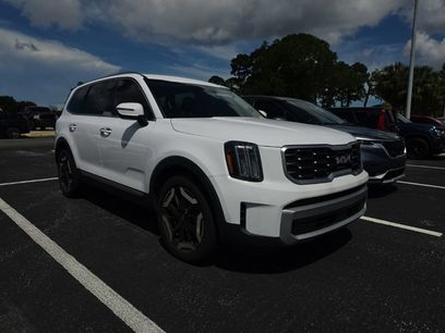 Certified 2024 Kia Telluride S