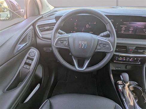 Used 2024 Buick Encore GX Avenir image 15