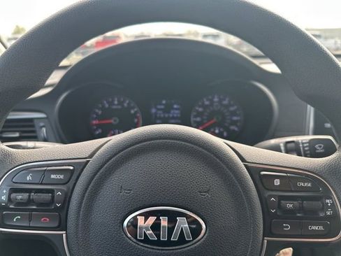 Used 2016 Kia Optima LX FWD image 14