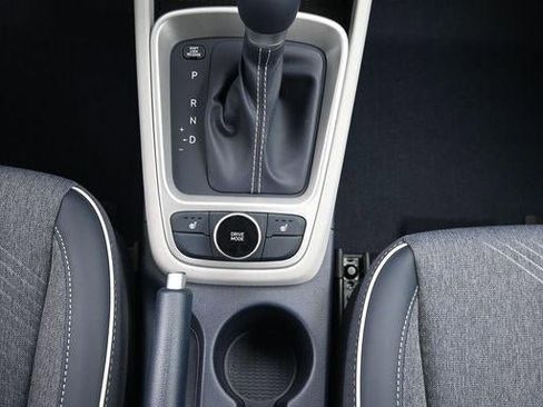New 2026 Hyundai Venue SEL FWD image 19
