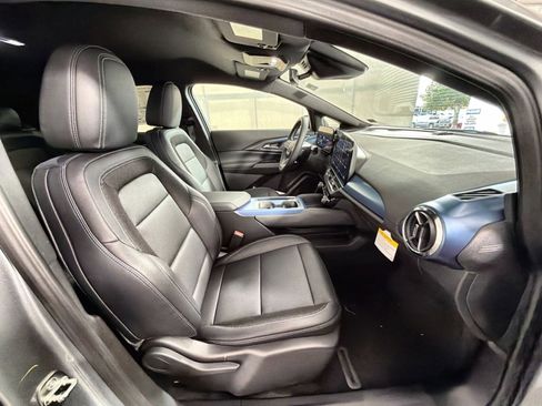 New 2026 Chevrolet Equinox EV LT image 26