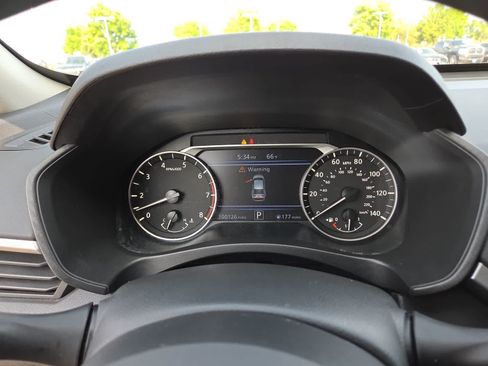 Used 2022 Nissan Altima 2.5 SV FWD image 26