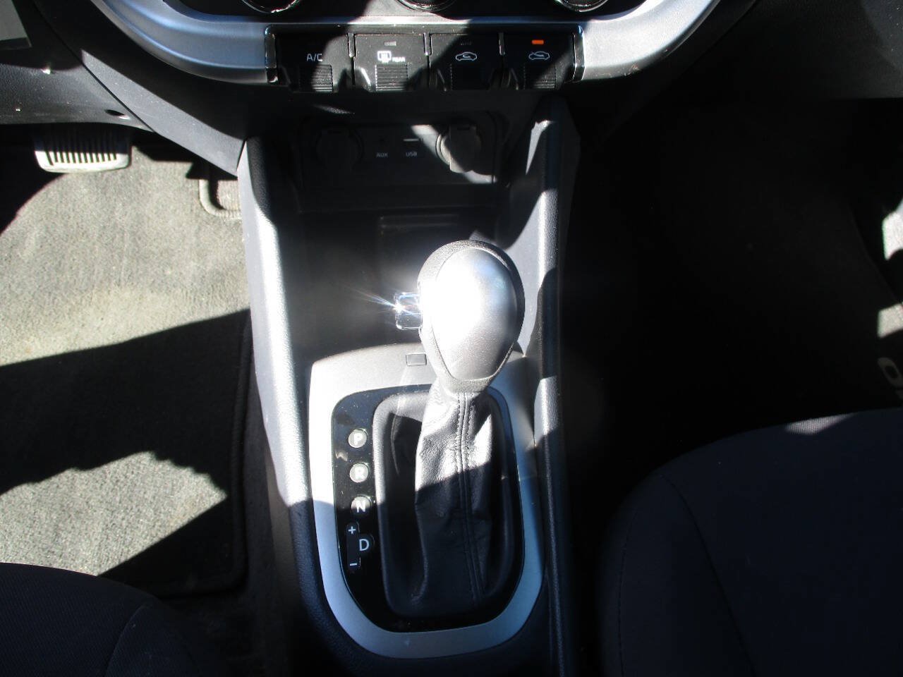 Used 2017 Kia Rio LX w/ Power Package FWD image 10