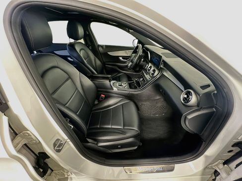Used 2019 Mercedes-Benz C 300 Sedan image 33