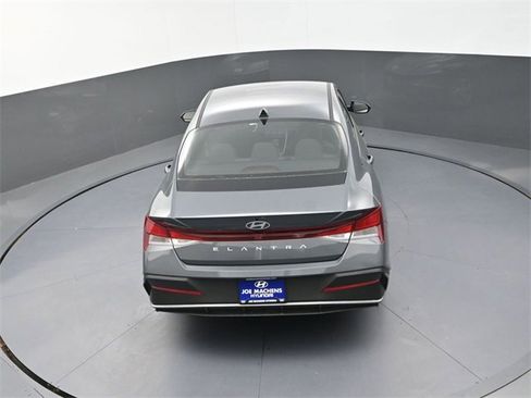 New 2026 Hyundai Elantra SE image 26