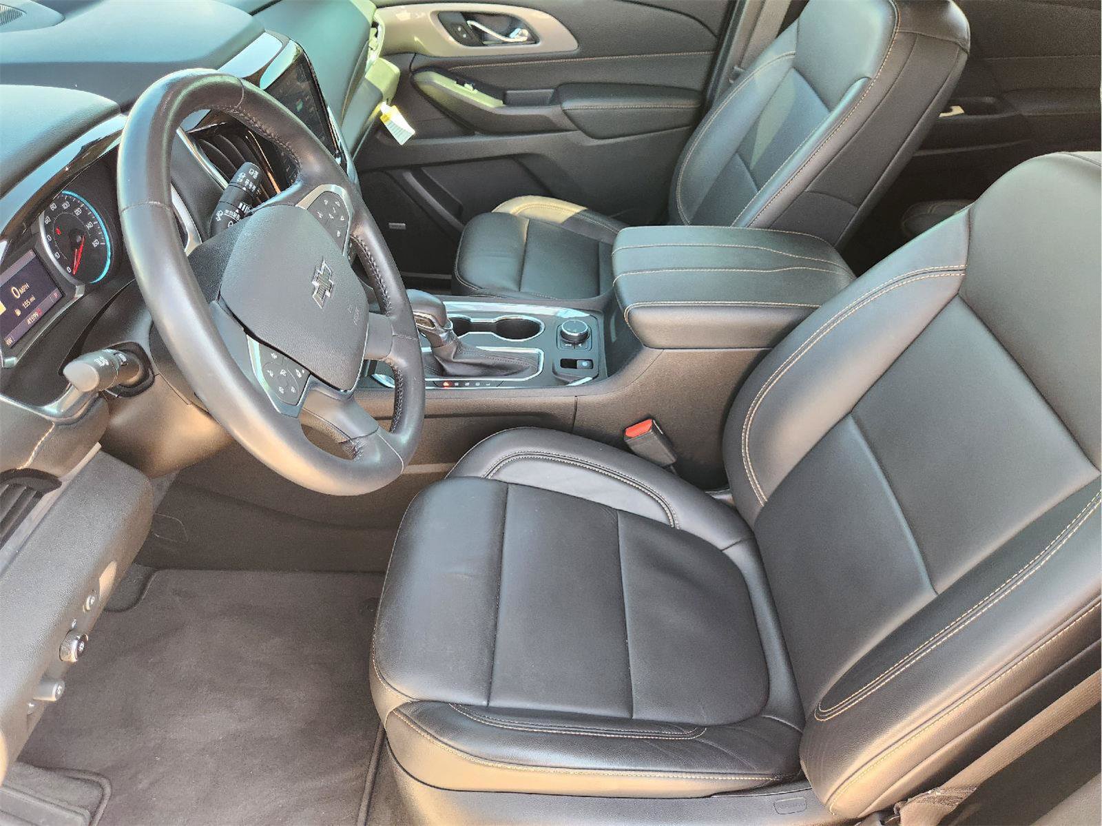Used 2021 Chevrolet Traverse RS FWD image 13