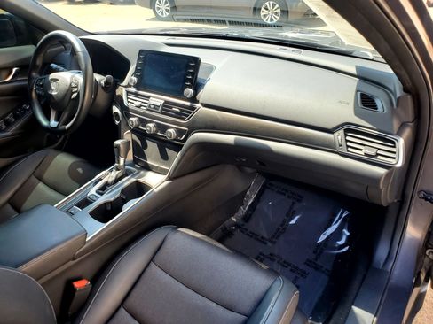 Used 2018 Honda Accord Sport image 26