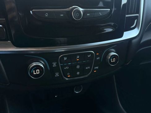 Used 2021 Chevrolet Traverse LS AWD/4WD image 8