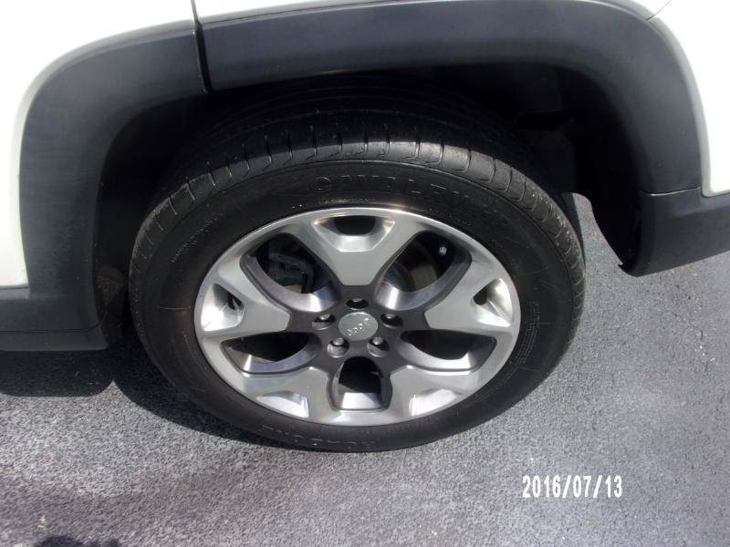 Used 2021 Jeep Compass Limited AWD/4WD image 15
