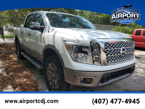 Used 2018 Nissan Titan Platinum Reserve w/ Platinum Utility Package RWD image 1