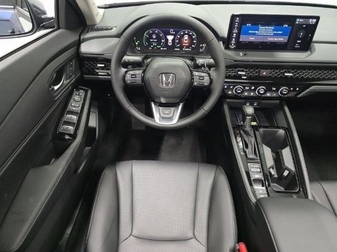 Used 2025 Honda Accord Touring image 5