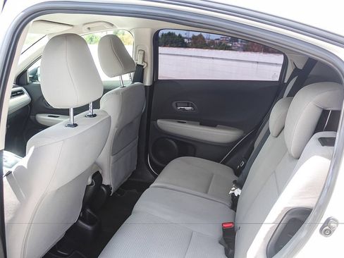 Certified 2021 Honda HR-V LX image 19