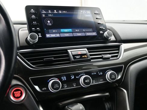 Used 2018 Honda Accord Sport image 4