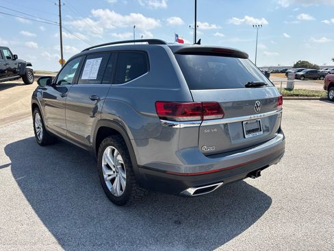 Used 2021 Volkswagen Atlas SE w/ Panoramic Sunroof Package AWD/4WD image 3