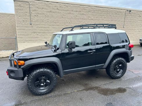 Used 2010 Toyota FJ Cruiser 4WD AT image 8