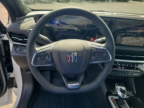 New 2026 Buick Envista Avenir image 23