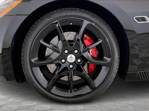 Used 2018 Maserati GranTurismo Convertible image 13