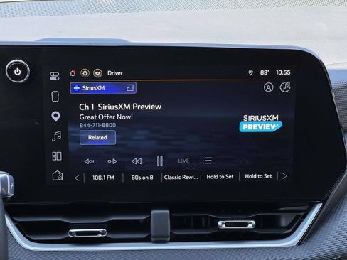 Used 2026 Chevrolet Equinox LT FWD image 3