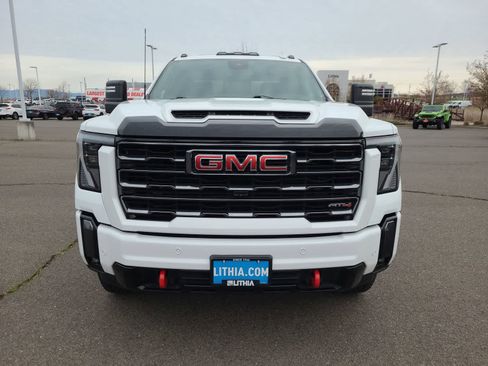Used 2024 GMC Sierra 2500 AT4 w/ AT4 Preferred Package image 14