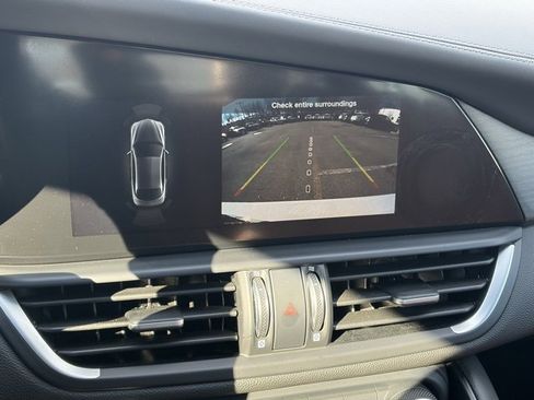 Used 2023 Alfa Romeo Giulia Ti image 29