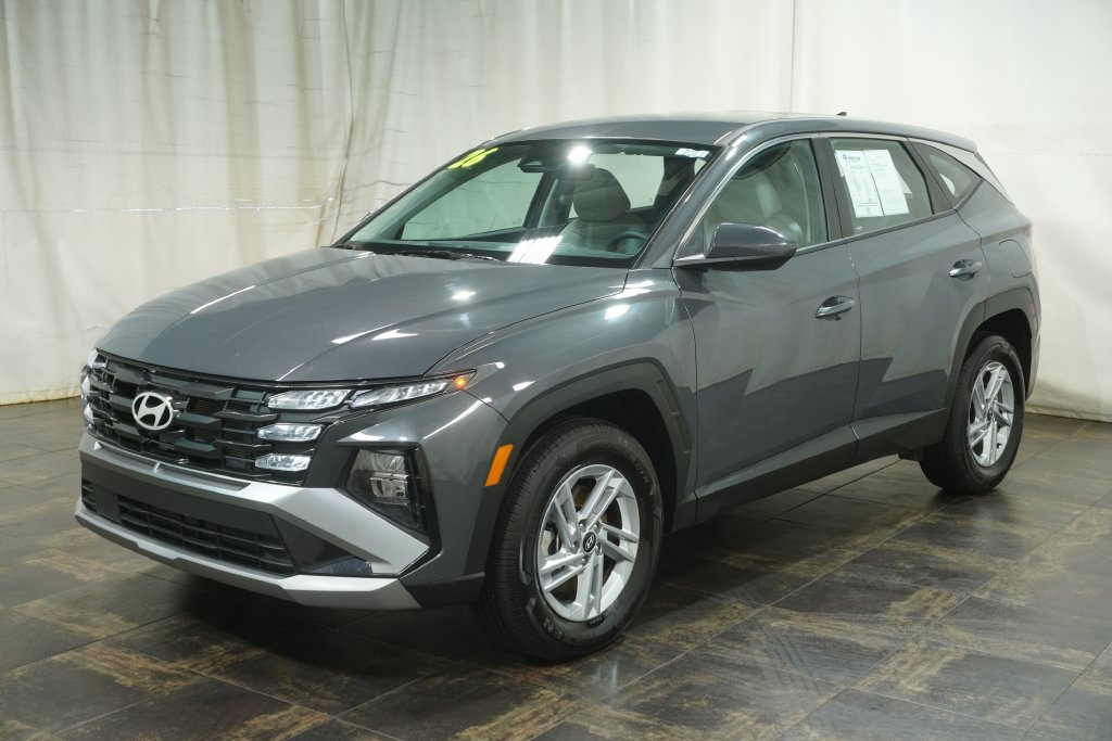 Certified 2026 Hyundai Tucson SE AWD/4WD image 2