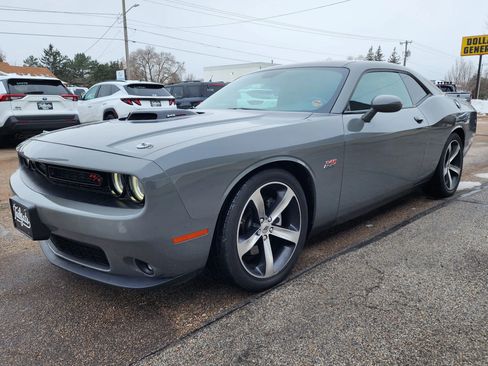 Used 2018 Dodge Challenger R/T Plus image 5