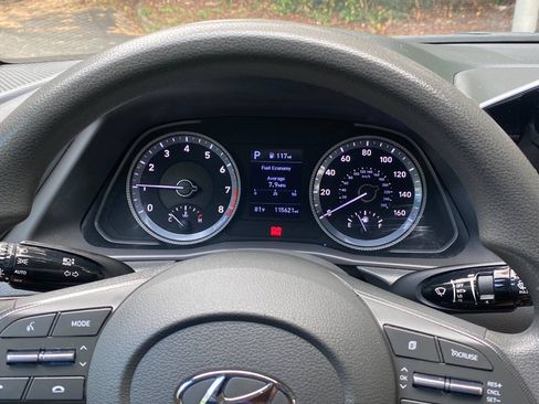 Used 2021 Hyundai Sonata SE w/ Winter Weather Package FWD image 19