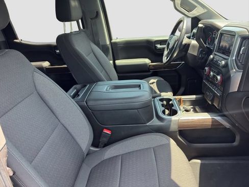 Used 2022 Chevrolet Silverado 1500 RST AWD/4WD image 9