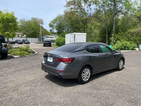 Used 2025 Nissan Sentra S FWD image 5