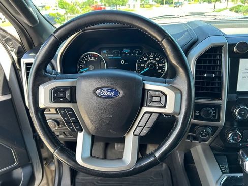 Used 2019 Ford F150 Lariat AWD/4WD image 23
