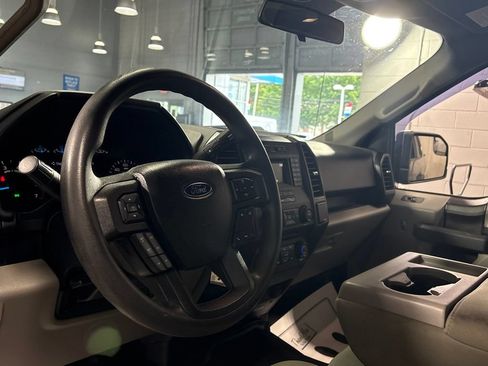 Used 2016 Ford F150 XL w/ Equipment Group 101A Mid AWD/4WD image 17