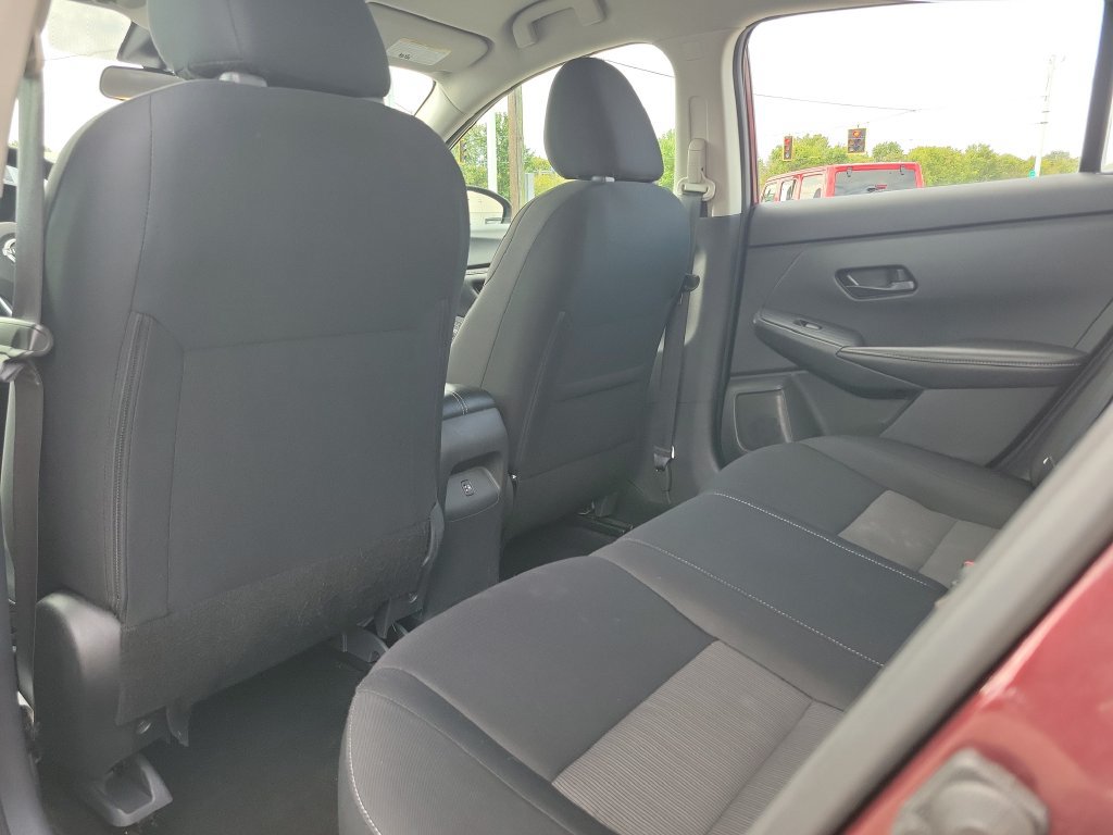Used 2024 Nissan Sentra SV FWD image 12