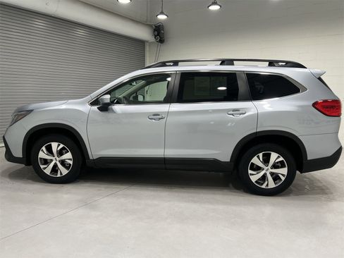 Certified 2024 Subaru Ascent Premium w/ Convenience Package image 5
