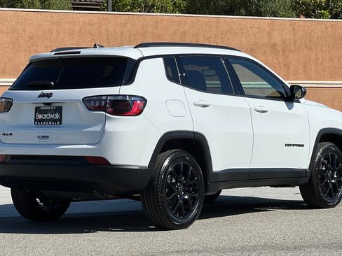 New 2026 Jeep Compass Latitude image 4