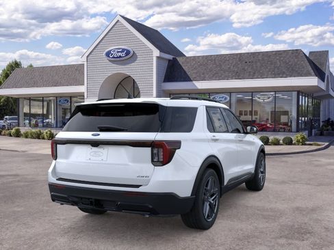New 2026 Ford Explorer ST-Line w/ ST-Line Street Pack AWD/4WD image 8