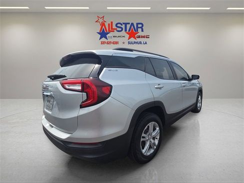 Used 2022 GMC Terrain SLE w/ Driver Convenience Package image 7