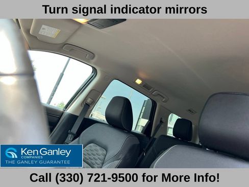 Used 2022 Nissan Pathfinder SV AWD/4WD image 42