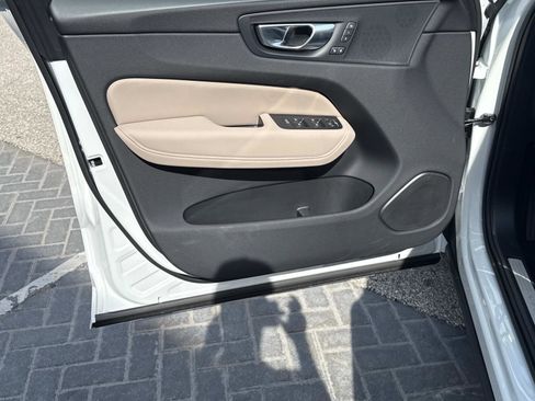 New 2026 Volvo XC60 B5 Plus w/ Climate Package AWD/4WD image 17