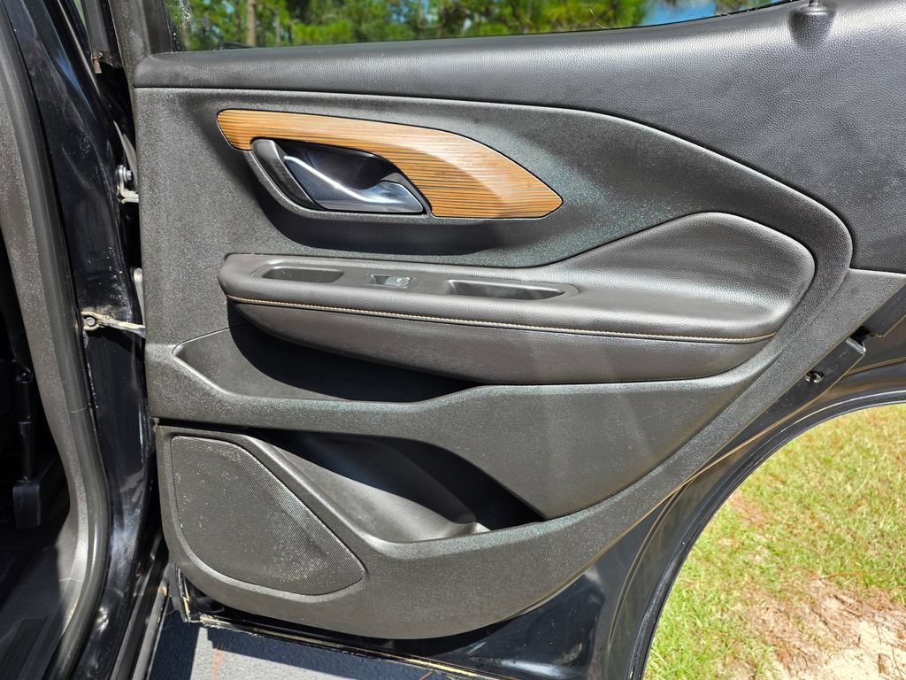 Used 2019 GMC Terrain SLE FWD image 24