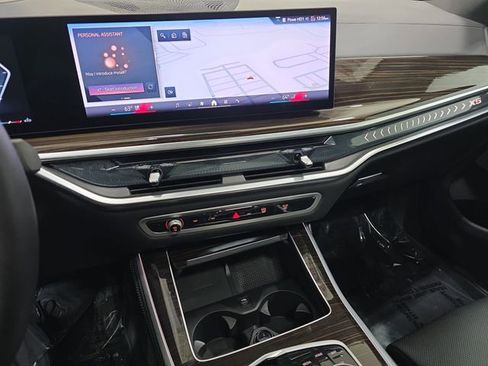 Certified 2025 BMW X5 xDrive40i w/ Premium Package image 17