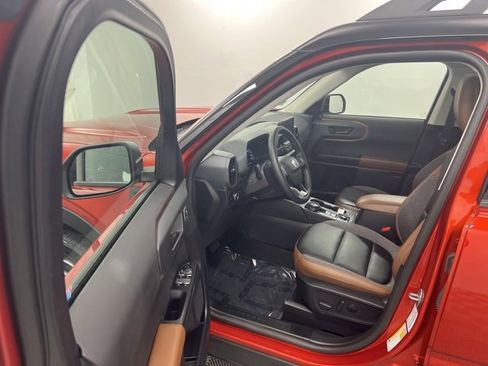 Used 2024 Ford Bronco Sport Outer Banks w/ Tech Package image 13