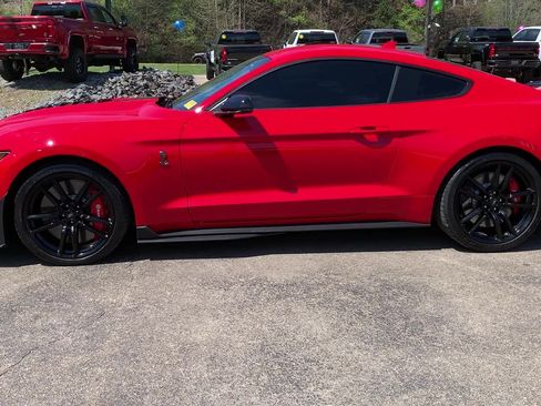 Used 2021 Ford Mustang Shelby GT500 w/ Technology Package image 17