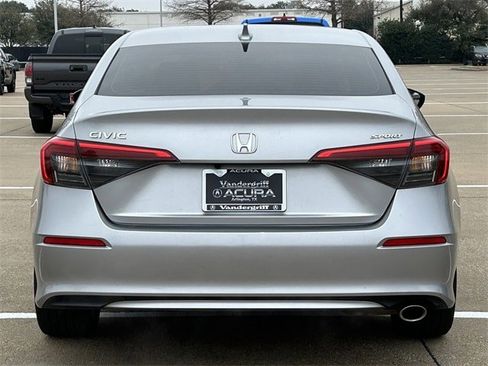 Used 2022 Honda Civic Sport image 5