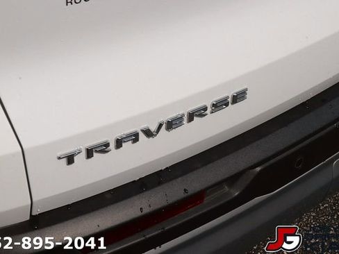 Used 2026 Chevrolet Traverse LT w/ Sun and Wheel Package FWD image 10