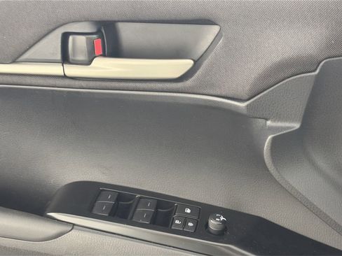 Used 2025 Toyota Camry LE FWD image 16