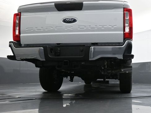 New 2026 Ford F250 XL w/ FX4 Off-Road Package AWD/4WD image 26