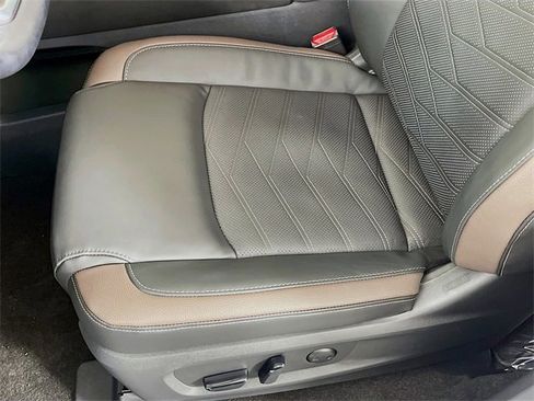 New 2025 Nissan Pathfinder Platinum image 19