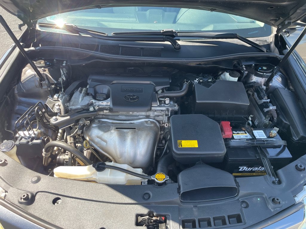 Used 2013 Toyota Camry SE FWD image 10
