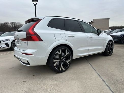 New 2026 Volvo XC60 B5 Ultra w/ Climate Package image 7
