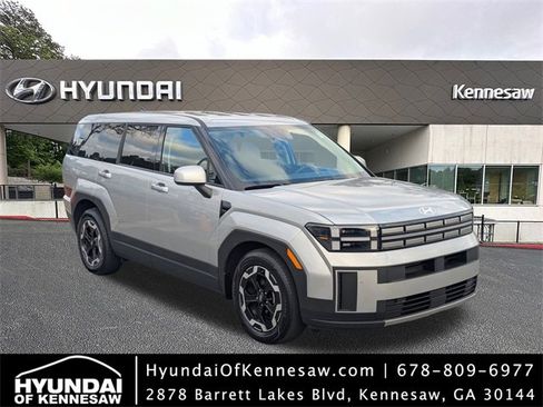 Used 2025 Hyundai Santa Fe SE image 1